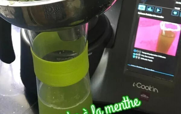 boisson fraîche à la menthe