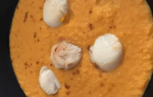 Crème carotte corail et noix de saint jacques