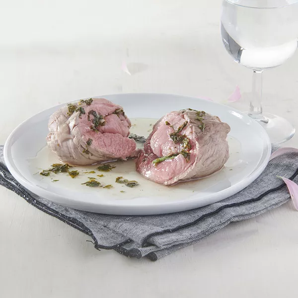 Selle d'agneau, sauce mentholée