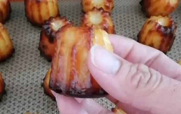 Mini cannelés de Bordeaux