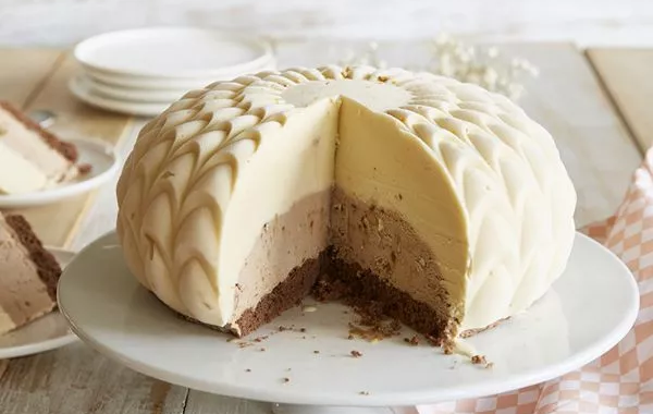 Le Caribou : Entremets glacé chocolat, sirop d’érable et noix de pécan