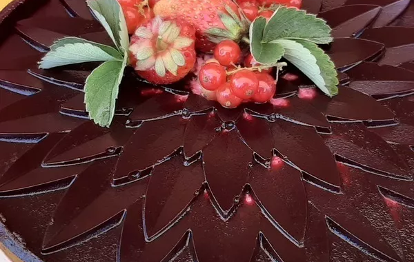Mousse au fromage blanc/framboises et gelée de myrtilles