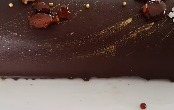 BUCHETTES ISABELLE AU CHOCOLAT ET AMANDES CARAMELISEES