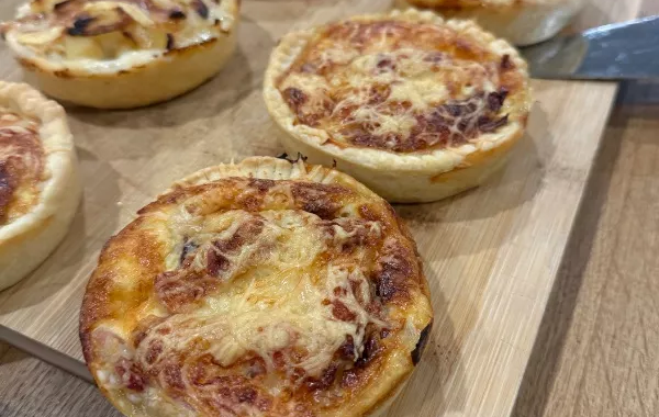 Mes Petites quiches salées façon Tartiflette et Lorraine
