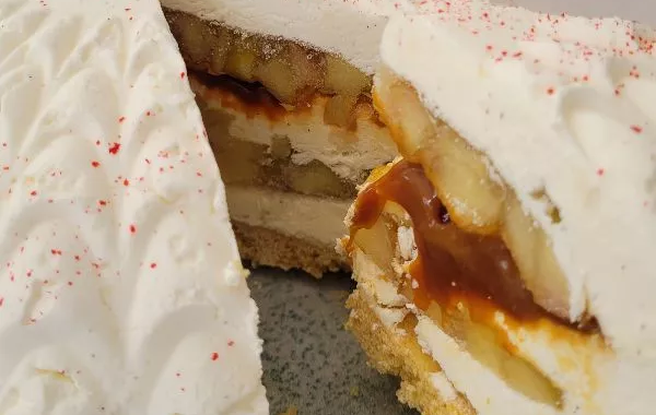 Un bel entremet tout blanc et tout gourmand