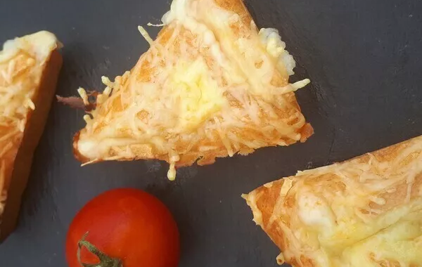 TRIANGLES FACON PIZZA