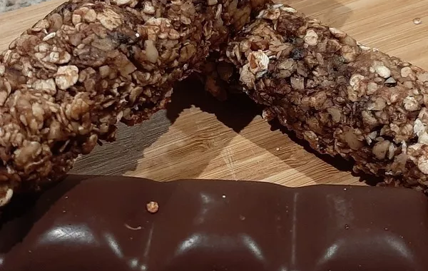 Barres de céréales au chocolat.