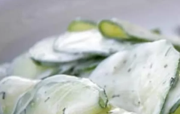 Concombre en salade avec la mandoline MA 96 et Be Save BS 6