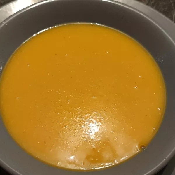Soupe de butternut et lentilles corail 