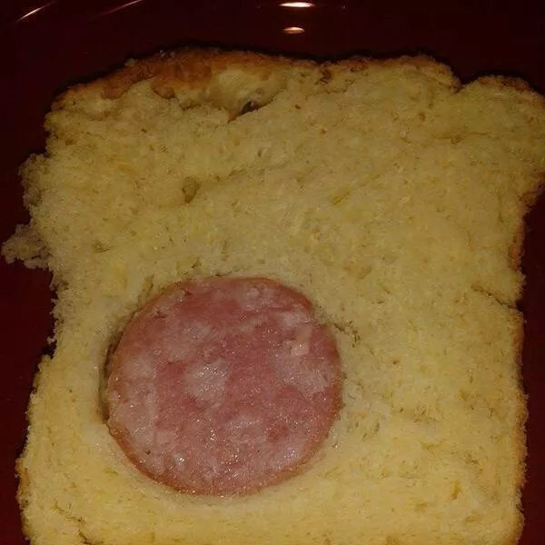 Saucisse de Montbéliard briochée