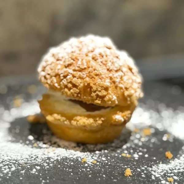 Les choux craquelin vanille et chocolat