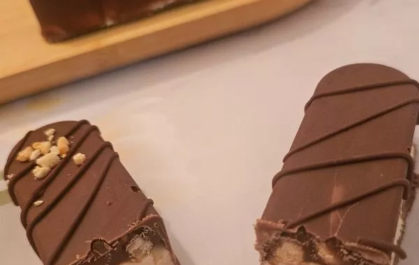Bûchette glacée façon snickers