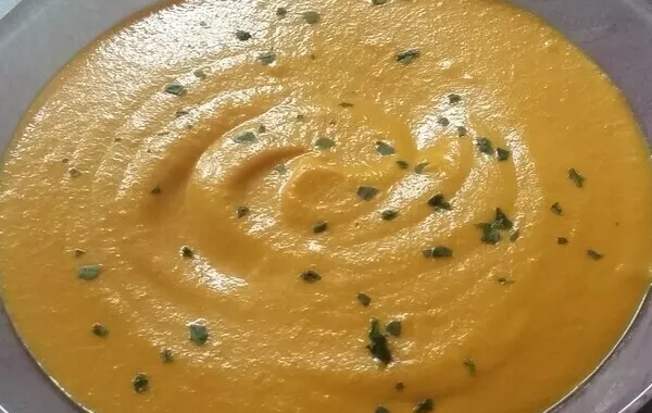 Velouté de carottes au curry et au lait de coco