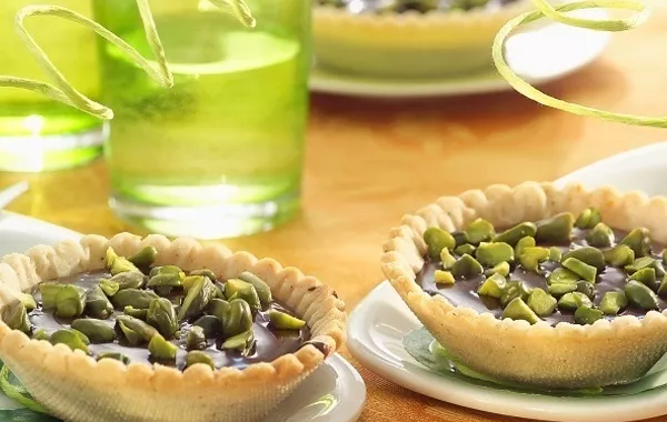 Tartelettes de ganache au thé à la pistache