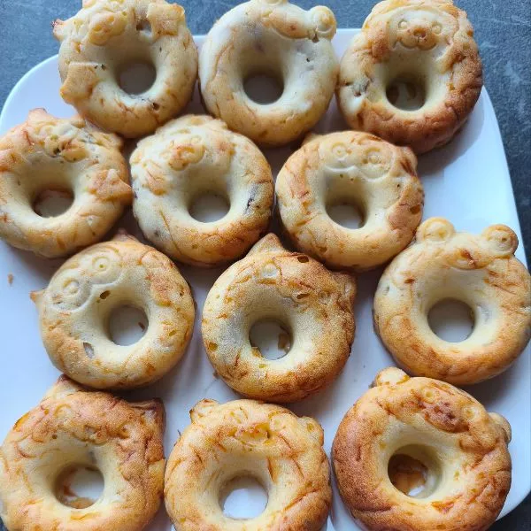 Donuts fantastiques moelleux au poulet rôti avec les chaudrons magiques 