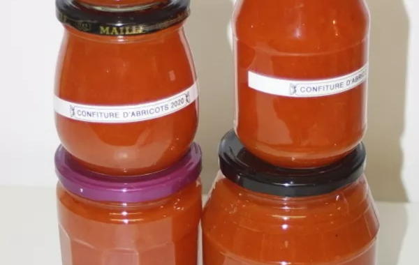 Confiture d'abricots pour grande tablée