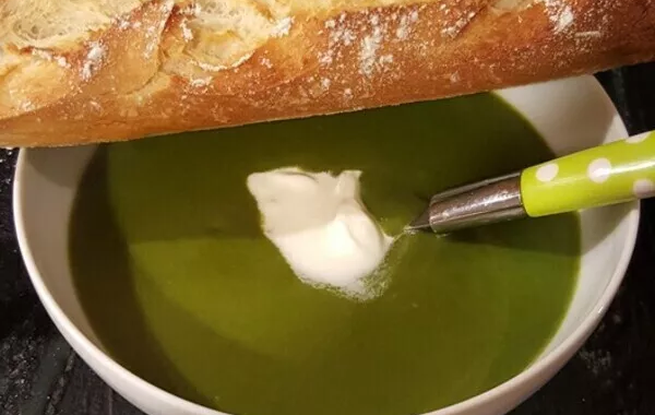 Velouté d'épinards au curry