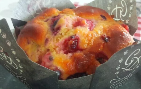 Muffins framboises, coco, et chocolat