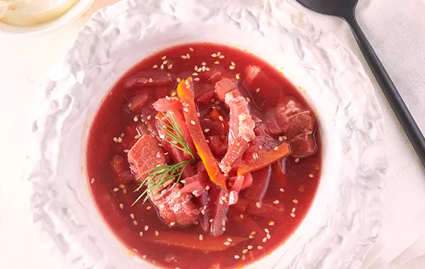Soupe russe à la betterave