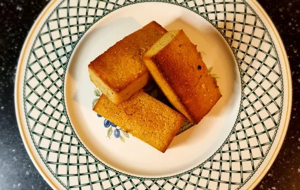 Financiers à la moutarde