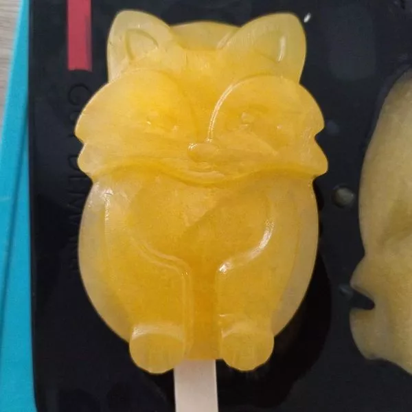 Glace pour bébé au jus d'orange