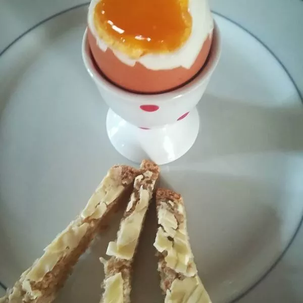 Oeufs à la coque avec icookin TA 923097