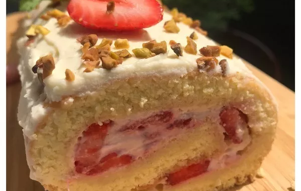 Roulé aux fraises à l'italienne