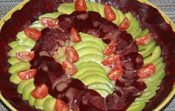 Salade de betteraves rouges et avocats