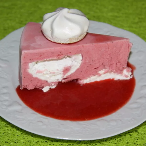Semifredo aux fraises et son coulis 