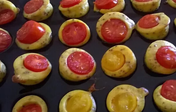 Petites bouchées tomates cerises moutarde