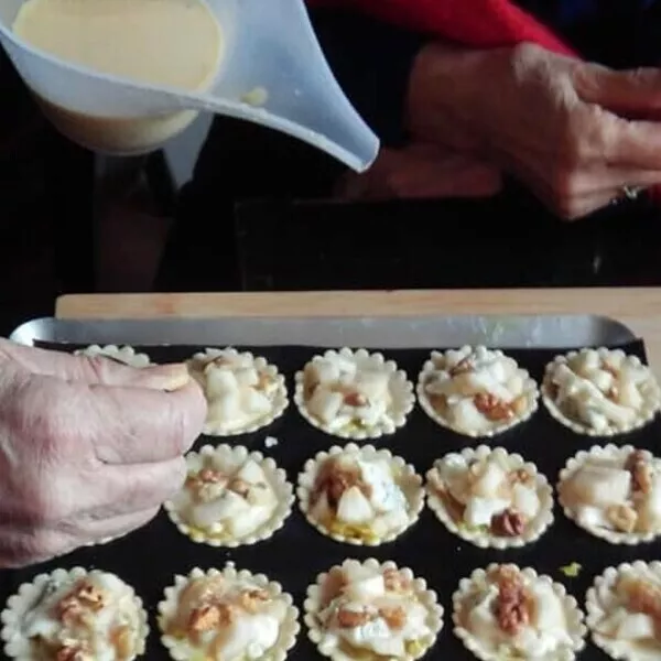 Mini-Tartelettes SP-000018 Gorgonzola, poire et noix