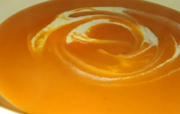 Soupe veloutée à la tomate