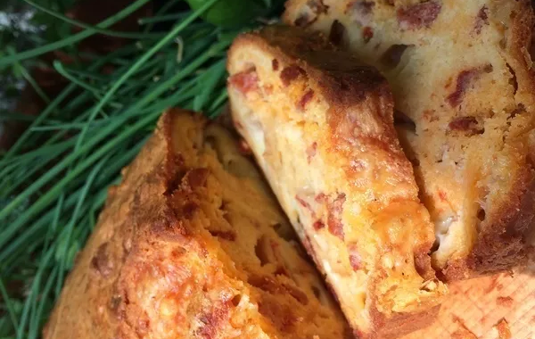 Cake au chorizo et fromage de brebis