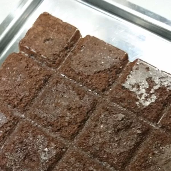 Brownie cubicube aux pépites de chocolat 