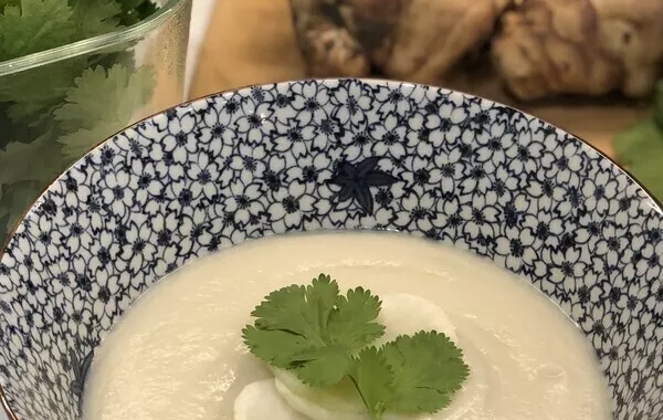 Crème de topinambours au lait de coco et coriandre