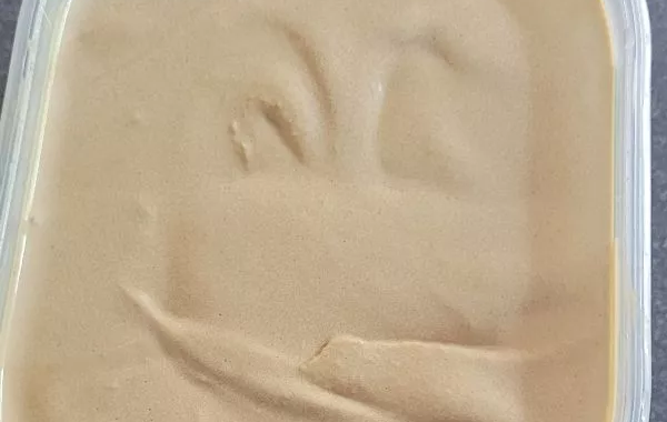 Glace à la réglisse