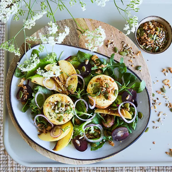 Salade gourmande aux crottins de chèvre
