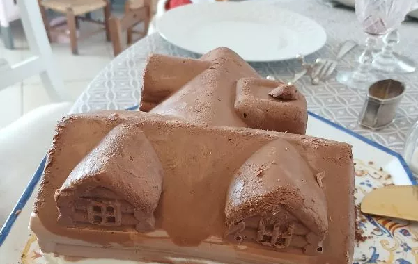 Chalet mousseux trois chocolats