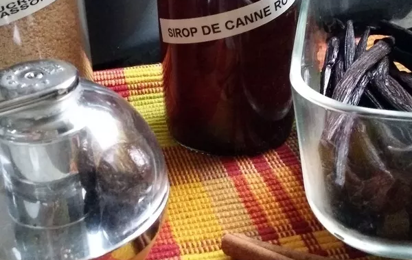 Sirop de sucre roux et vanille (top pour punch)