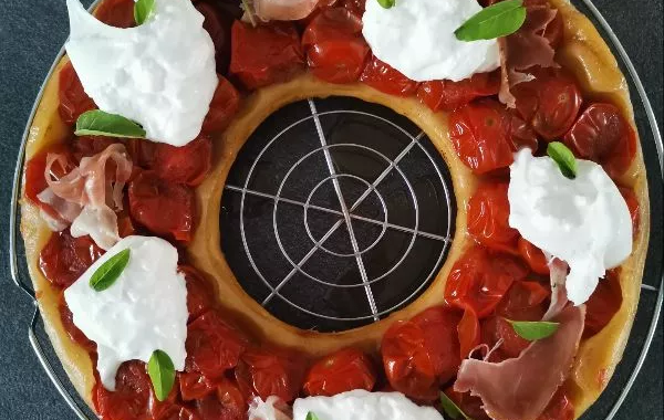 Tarte tatin tomates cerises & buratta