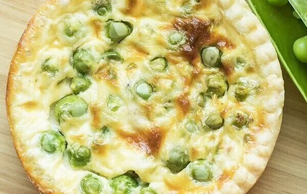Quiches petits pois, bacon, ail et fines herbes