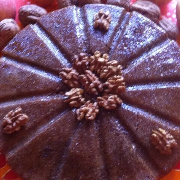 Le Gâteau Moelleux-Coulant aux pommes et aux noix