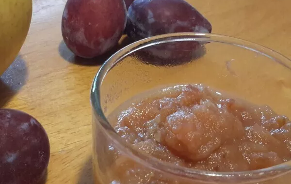 Compote pommes prunes
