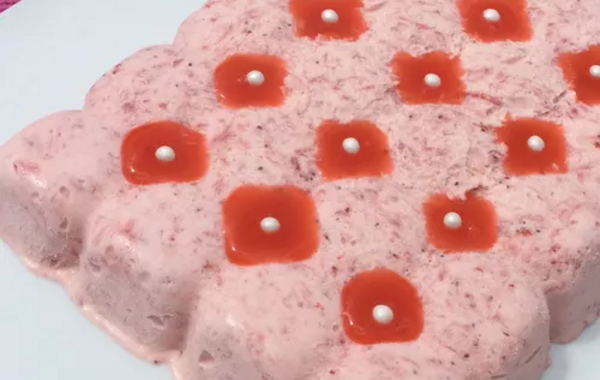 Glace crémeuse à la fraise (Dude)