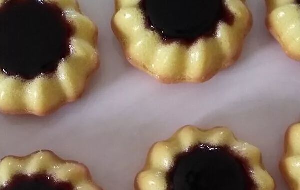 Mini chatons à la confiture de Martine (empreintes mini saint honoré)