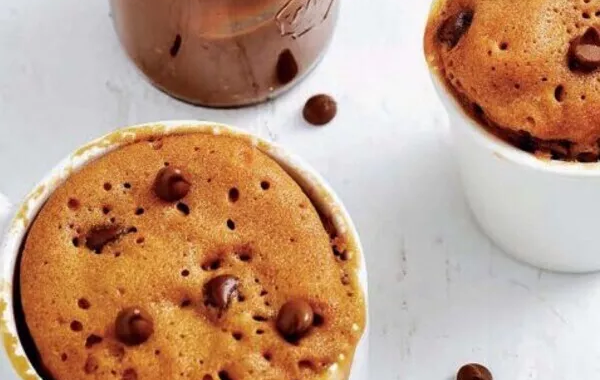 Mug cake express au caramel beurre salé