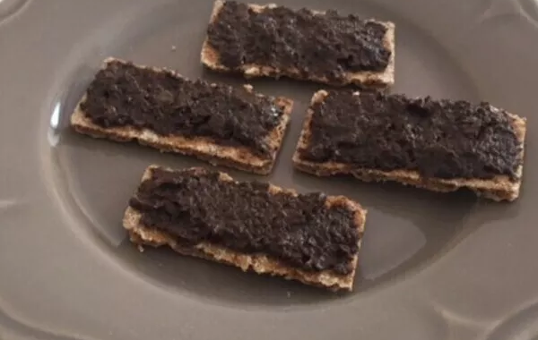Tapenade aux olives noires - www.ellesibelle.com