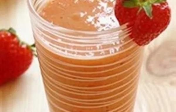 Smoothie pêche blanche, poire, fraise et basilic