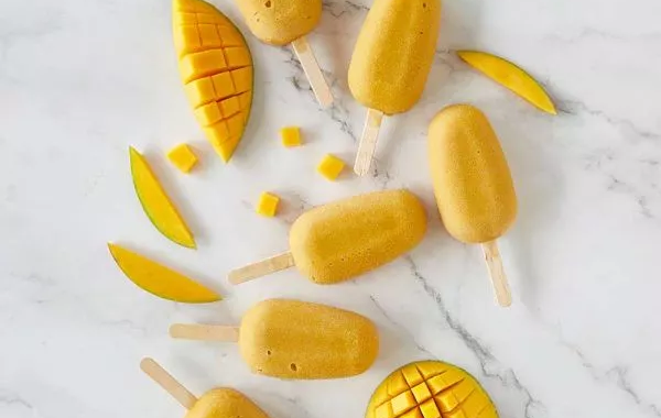 Bâtonnets glacés sorbet mangue