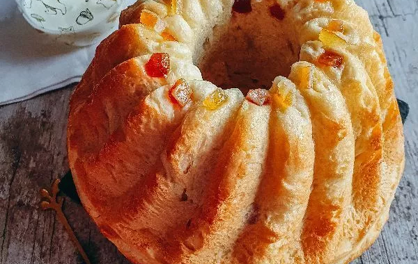 Brioche au lait ribot et aux fruits confits